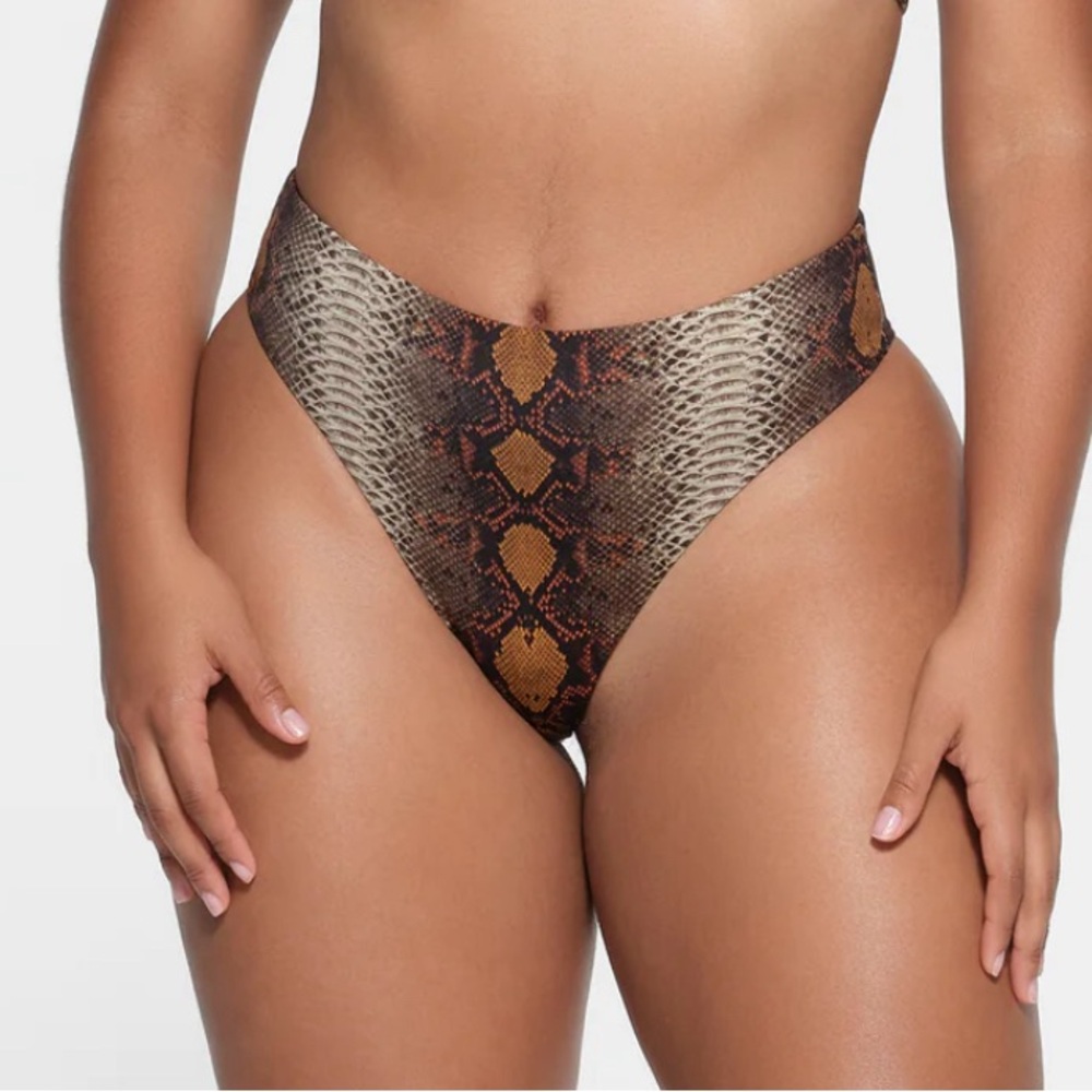 SKIMS Mid-Waist Bathing Suit Bottom